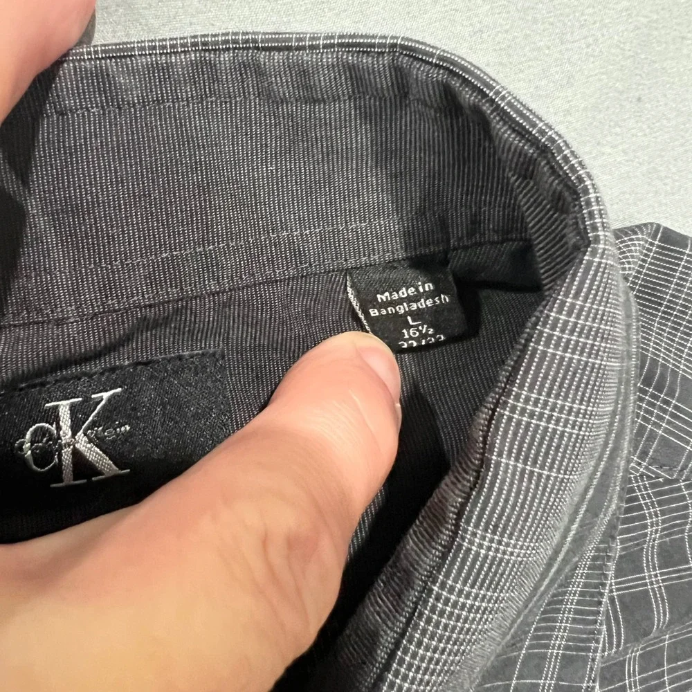 Calvin Klein Dress Shirt Mens‎ L 16.5 32/33 Gray Plaid Slim Fit Non-Iron Cotton